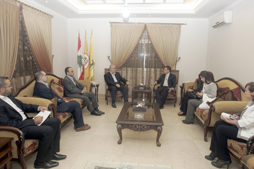 رعد إستقبل نائب وزير الخارجية الفنزويلي والطرفان يؤكدان على دعم خطوات الأسد الإصلاحية وينددان بالتدخل الخارجي في الشؤون السورية
