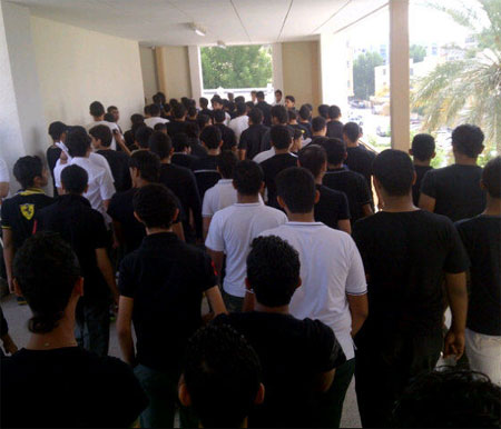 في عيد الطفولة .. حداد عليها في البحرين
