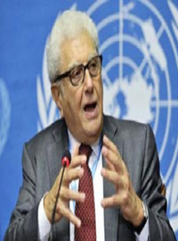 بسيوني يدعو ملك البحرين للقيام باصلاح جذري