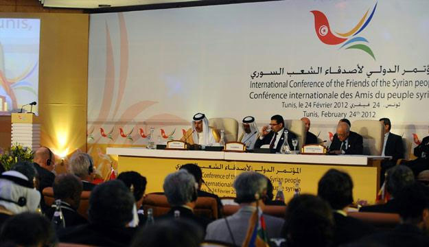 فشل مؤتمر تونس يهزّ "المجلس الوطني السوري" ويؤدي إلى انشقاقات وتشكيلات جديدة موازية
