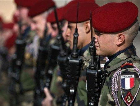 عقيد سابق في الجيش الفرنسي: خبر اعتقال ثلاثة عشر ضابطا فرنسيا في سوريا أصبح شبه رسمي
