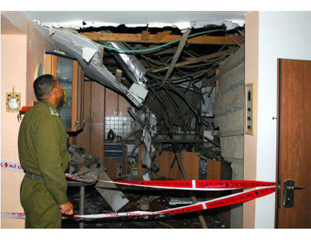 على وقع خرقه لـ"التهدئة" .. كيان الاحتلال يكثف مشاوراته بحثاً عن حل لصواريخ المقاومة