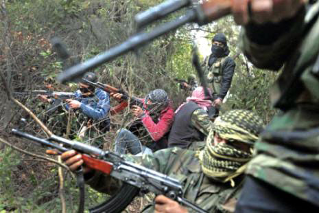 المجموعات المسلحة تنشط في سوريا بمؤزارة "القاعدة".. ومعسكر تركي جديد قبالة إدلب
