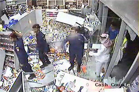 البحرين: تسجيل مصوّر يكشف عن مساهمة رجال الأمن في عمليات تخريبية