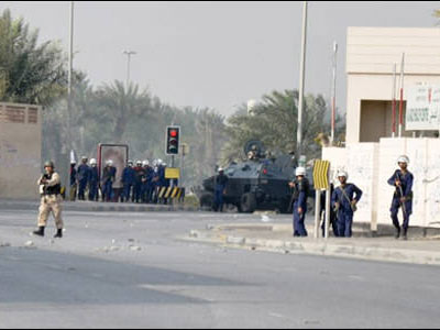 قوات النظام البحريني تقمع مسيرات الرفض ل"سباقات الدم" بالرصاص الحي
