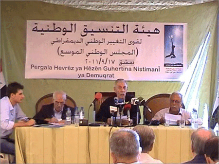 "الانتقاد" تنشر مشروع ورقة نقاش للمؤتمر الاستثنائي لهيئة التنسيق الوطنية السورية في المهجر الذي يعقد في باريس السبت 14 نيسان