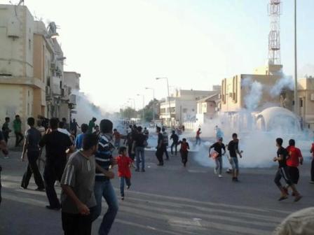 البحرين: قوات الأمن تقمع مسيرة تشييع رمزية نظمها "ائتلاف 14 فبراير"

