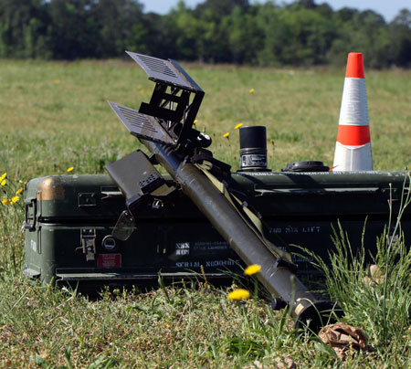 صواريخ "ستينغر" و"سام 7" وخبراء متفجرات الى المجموعات الارهابية السورية عبر لبنان!