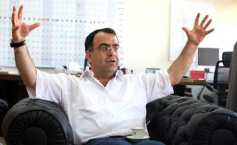 "الاخبار": عبد المنعم يوسف يعطل بشكل متعمد شبكات الإرسال لكل اللبنانيين