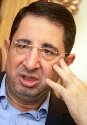 
الوزير الحاج حسن: نحن آخر الذين يسألون كيف يُحمى الأمن والسلم الأهلي في لبنان

