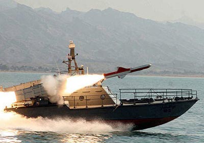 ايران تهدد باغلاق مضيق هرمز بشكل كامل في حالة تفتيش ناقلات النفط الايرانية 