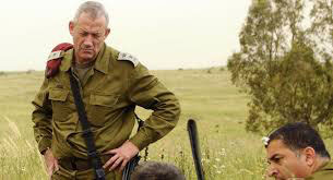 غانتس يطالب لبنان بـ&rsquo;النأي بالنفس&rsquo; عن سوريا&lrm;