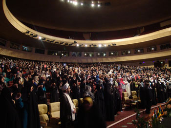 المرأة والصحوة الإسلامية في رعاية الجمهورية الإسلامية الإيرانية