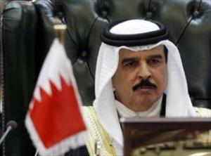 محاكمة رمزية أمام سفارة المنامة في طهران احتجاجا على ممارسات النظام البحريني بحقّ شعبه