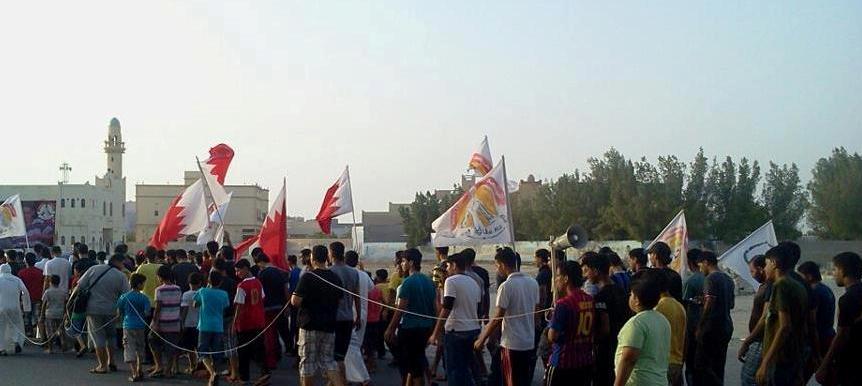 البحرين: قوات الأمن تقمع مسيرات سلمية خرجت وفاء للشهداء وتأكيداًً على استمرار الحراك الشعبي