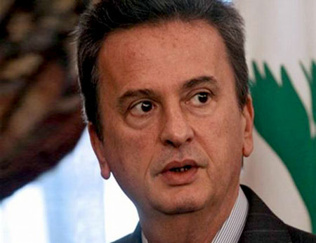 سلامة يتلقى عرضاً أميركياً باللجوء السياسي مقابل الاستقالة