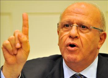 بانوراما اليوم: الحوار رهن الابتزاز السياسي من قوى "14 آذار"... وسماحة يمثل أمام القضاء العسكري غداً