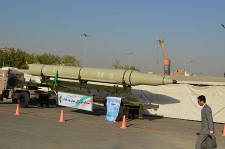 سلسلة نشاطات تثقيفية وعسكرية إحياءً لأسبوع الدفاع المقدس في ايران