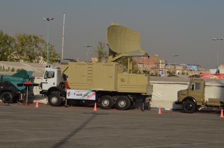سلسلة نشاطات تثقيفية وعسكرية إحياءً لأسبوع الدفاع المقدس في ايران