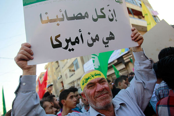 مسيرة حاشدة إستنكارا للاساءة للنبي محمد (ص) في مدينة صور