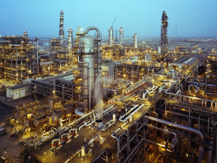 فيروس يهاجم أنظمة تشغيل في شركات نفطية خليجية كبرى 