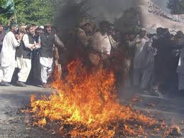 توسع الاحتجاجات في موجة الغضب التي تعم العالم الإسلامي: مقتل 4 سودانيين و3 تونسيين في اقتحام السفارتين الأميركيتين