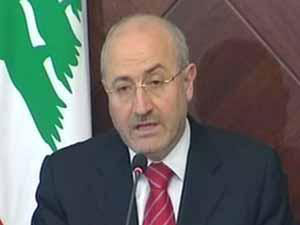 العريضي: جنبلاط باق في الحكومة