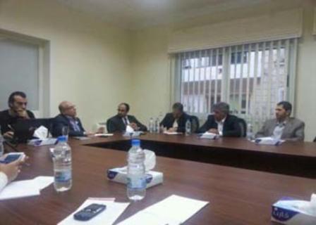 وفد المعارضة البحرينية في مصر يعود إلى المنامة وقوى ثورية مصرية تنتقد بيانات مزعومة ضد ثورة البحرين