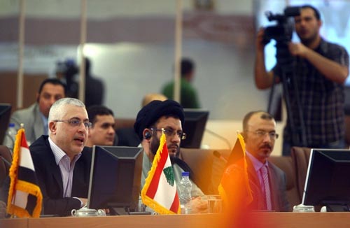 مؤتمر اتحاد الصحافة في العالم الاسلامي الذي انعقد في طهران يندد بالارهاب الاعلامي ضد الدول الاسلامية المستقلة