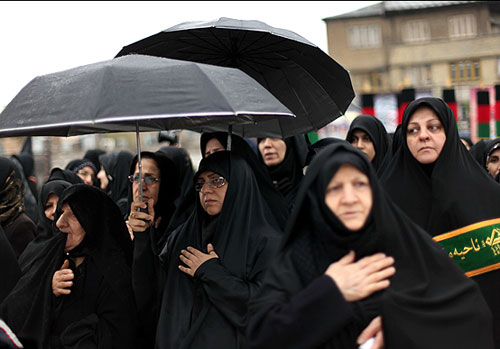 مسيرات حسينية تعم الجمهورية الاسلامية الايرانية بمناسبة احياء التاسع من محرم