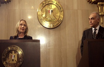 عمرو يعلن التوصل الى اتفاق لوقف النار بين العدو  والمقاومة الفلسطينية ..نتنياهو يوافق وكلينتون ترحب