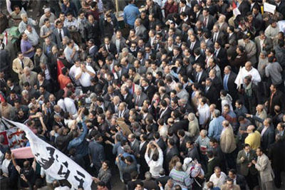 مليونية المعارضة المصرية في ميدان التحرير اعتراضا على الدستور الجديد 