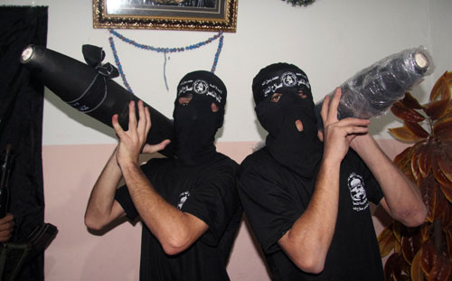 اصابة جيب عسكري اسرائيلي بصاروخ فلسطيني مضاد للدروع