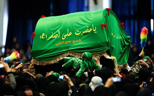 الجمهورية الإسلامية تحيي مراسم الطفل الرضيع 