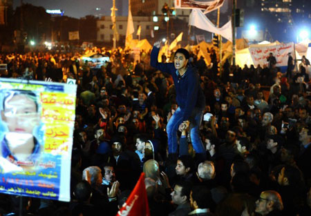 مصر: دعوات لتأجيل المرحلة الثانية من الإستفتاء