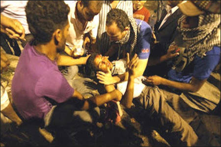 عائلة المعتقل عقيل عبد النبي: إبننا مصاب بصرع حاد