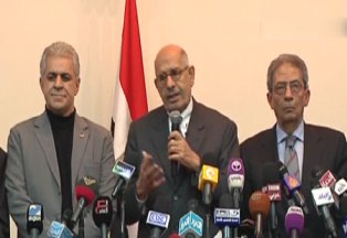 3 احتمالات تحدد مستقبل جبهة الانقاذ الوطني في مصر