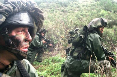 مناورة للواء المظليين الصهيوني