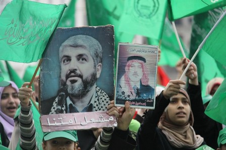  في ذكرى تأسيسها الـ25 .. "حماس" تؤكد تمسكها بالمقاومة كخيار أنجع لاسترداد الحق الفلسطيني ورفضها الاعتراف بـ"إسرائيل"