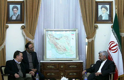 هيثم مناع من طهران : الخيار العسكري في سوريا فشل