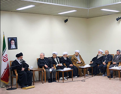 الإمام الخامنئي استقبل وفدا من مجمع المحسنين
