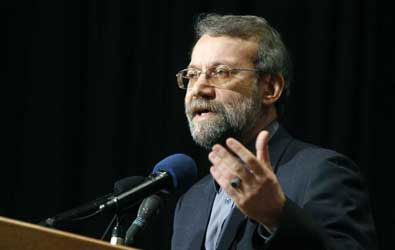 لاریجاني یدعو لاتخاذ إجراءات حقوقیة للحیولة دون الإساءة للأنبیاء