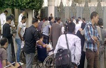 مليون معاق مصري يهددون استمرار الاستفتاء الدستوري 