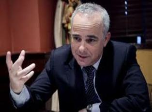 "اسرائيل" تواصل "عقاب" رام الله 
