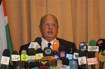 نائب فلسطيني : ضعف ردة الفعل العربية والإسلامية والدولية تجاه المخططات الاستيطانية يفتح شهية "إسرائيل" لزيادتها