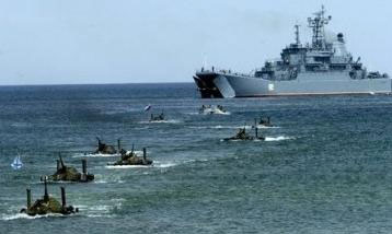 البحرية الروسية تجري تدريبات قبالة الساحل السوري 
