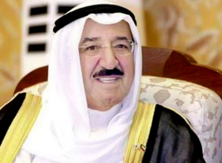 أمير الكويت يفتتح البرلمان الجديد