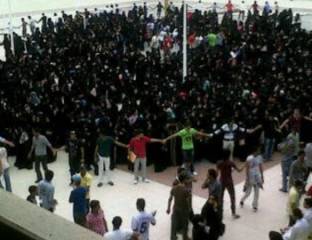 تأجيل محاكمة زينب الخواجة وتراجع عن أحكام إعدام