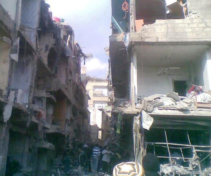 "القيادة العامة" تنفي سيطرة "الجيش الحر" على مخيم اليرموك