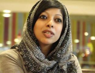 تجديد حبس زينب الخواجة 10 ايام بتهمة التحريض على كراهية النظام 